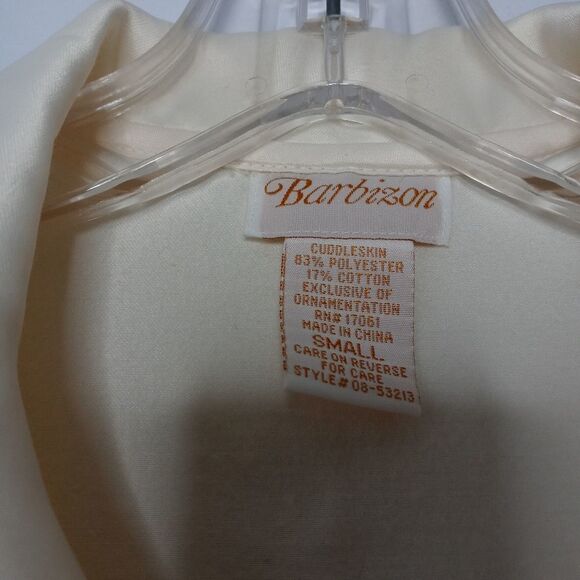 Vintage 70s Barbizon cream nightgown size small - Picture 4 of 6